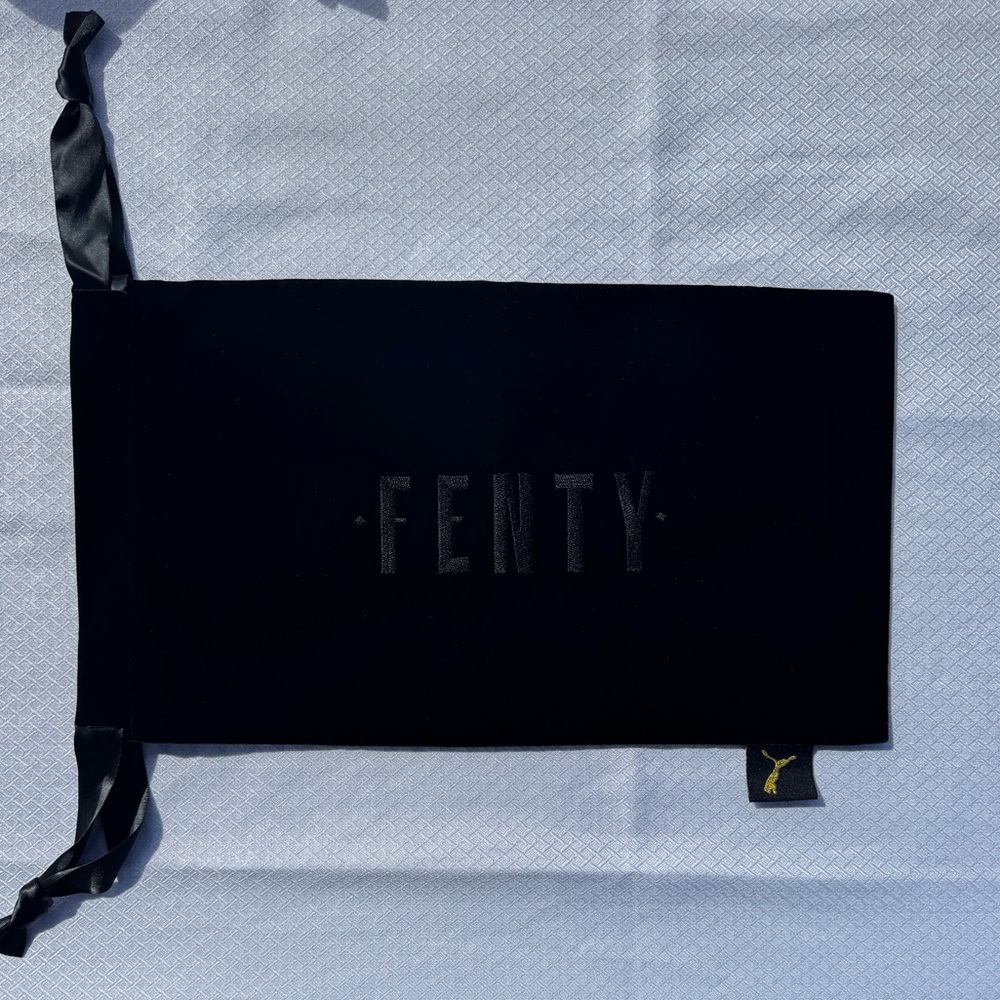 FENTY X Puma Velvet Dust Cover